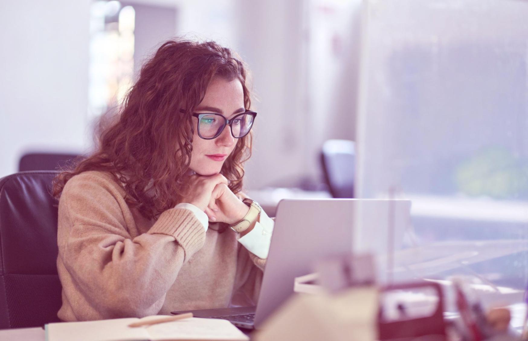 Educational platform background showcasing design principles